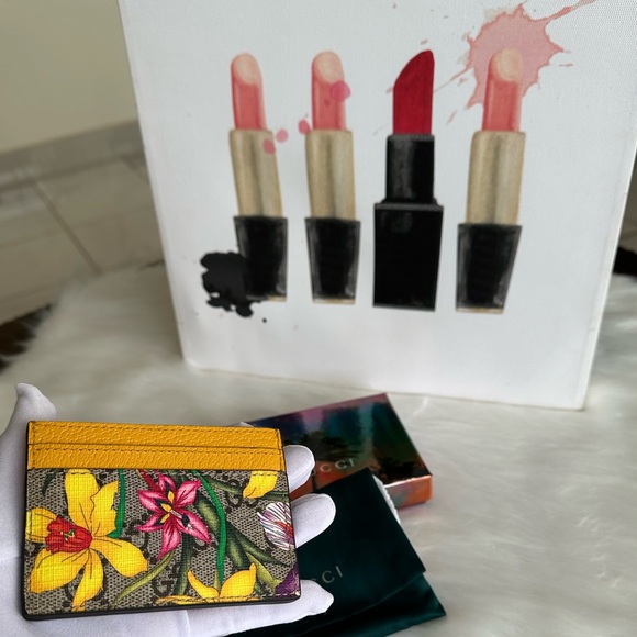 Auth Card Case - Picture 4 of 13